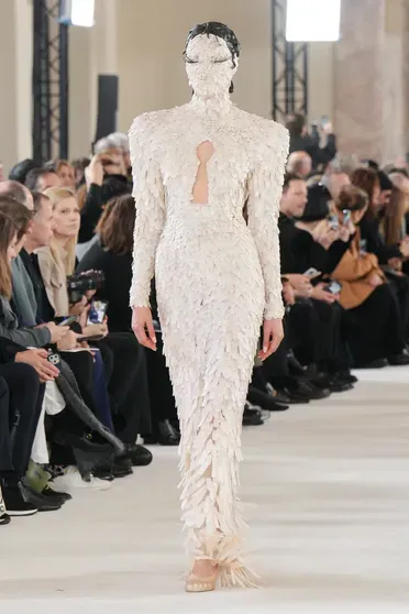 Schiaparelli Couture весна — 2024