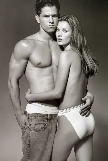 Марк Уолберг и Кейт Мосс в рекламе Calvin Klein