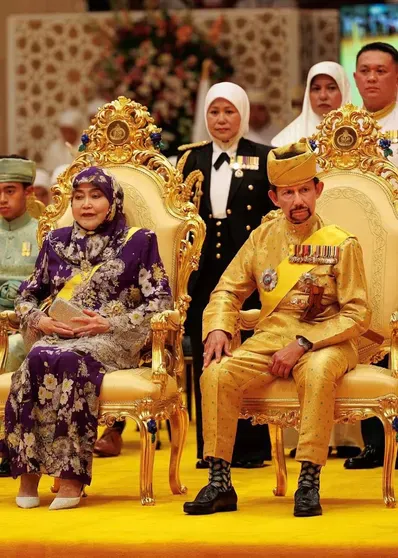 Султан Брунея и его бывшая жена/Фото: tmski/Instagram*