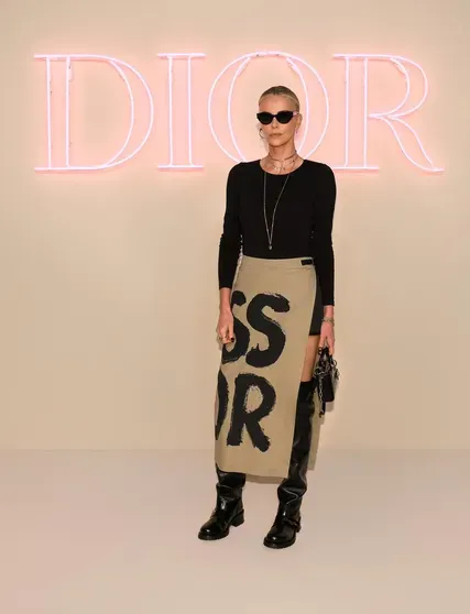 Шарлиз Терон, Аня Тейлор-Джой, Розамунд Пайк и Летиция Каста на показе Dior