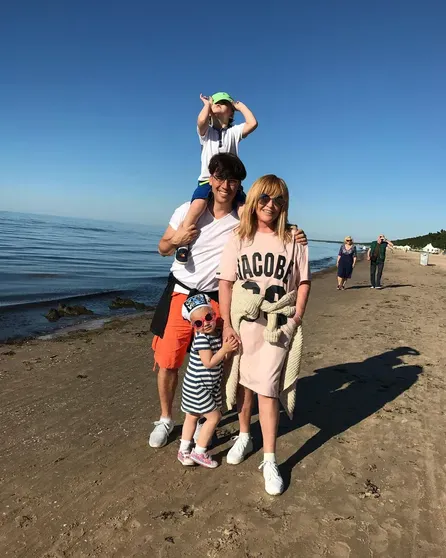 Алла Пугачева и Максим Галкин* с детьми