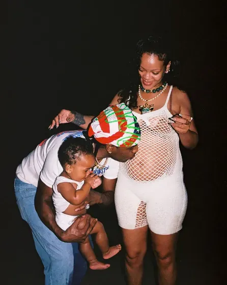 A$AP Rocky и Рианна с сыном/