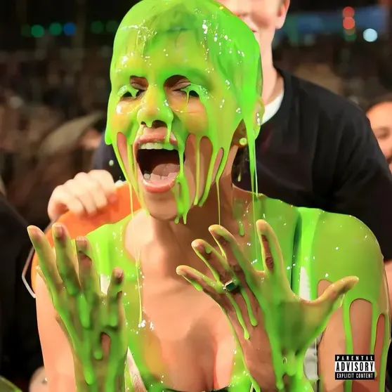 Холли Берри на обложке сингла Slime You Out