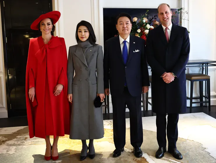 Кейт Миддлтон и принц Уильям с президентом Юн Сок Ёлем и Ким Кеон Хи